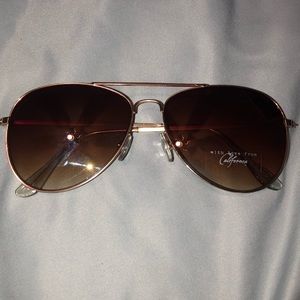 Urban Outfitters women’s/unisex aviator sunglasses